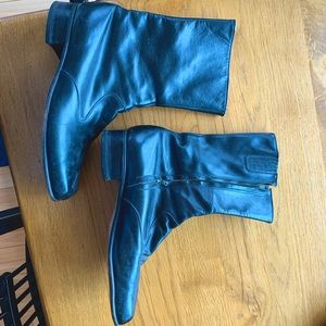 Men’s Black Leather Florsheim Ankle Boots